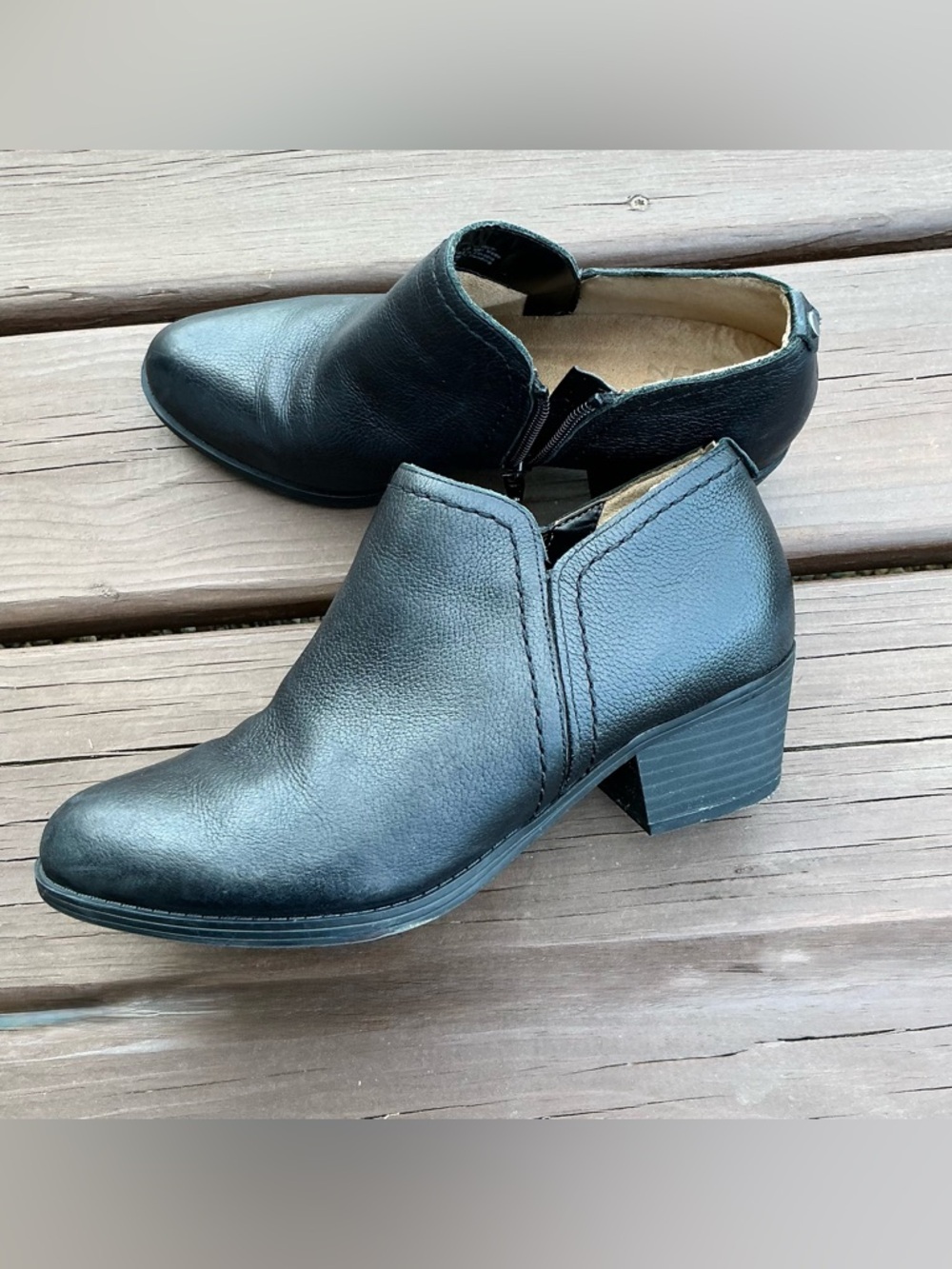 Naturalizer casual booties 🖤🖤